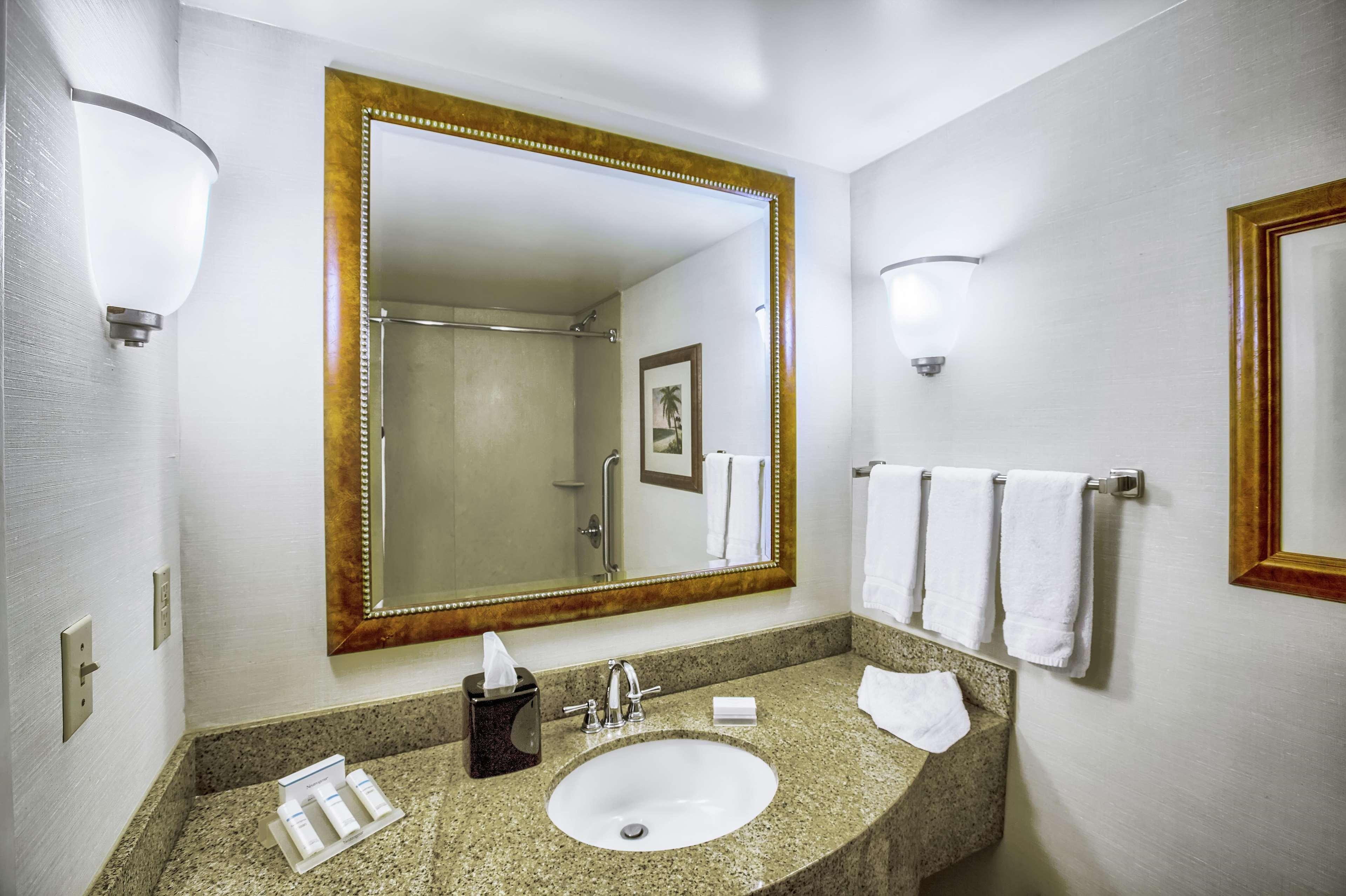 Hilton Garden Inn Kent Island Marina Grasonville Exterior foto