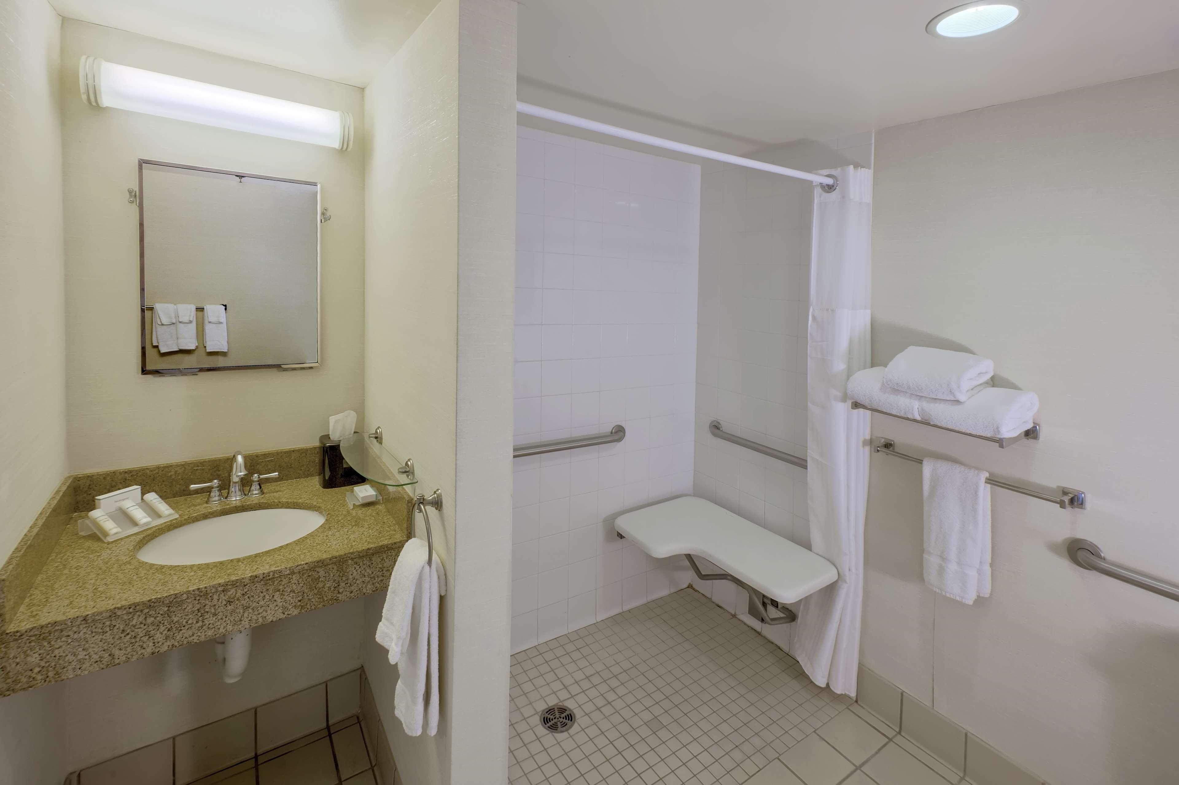 Hilton Garden Inn Kent Island Marina Grasonville Exterior foto